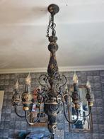 Kroonluchter van Room 108, Ophalen