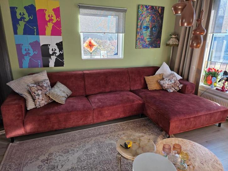 Grote bordeauxrode loungebank met chaise longue, Huis en Inrichting, Banken | Complete zithoeken, Gebruikt, Stof, Ophalen