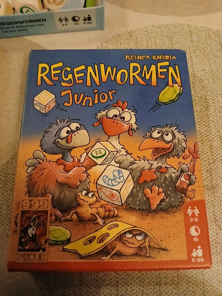 Regenwormen Junior dobbelspel - Zo goed als nieuw, Hobby en Vrije tijd, Gezelschapsspellen | Bordspellen, Vijf spelers of meer