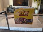 MINT Evolving Skies Booster Box - FACTORY SEALED, Ophalen of Verzenden, Zo goed als nieuw, Boosterbox