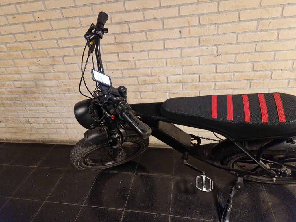 V8 met 2 kill switches en 50 euro teruil voor gt2000, Fietsen en Brommers, Elektrische fietsen, Minder dan 30 km per accu, Gebruikt