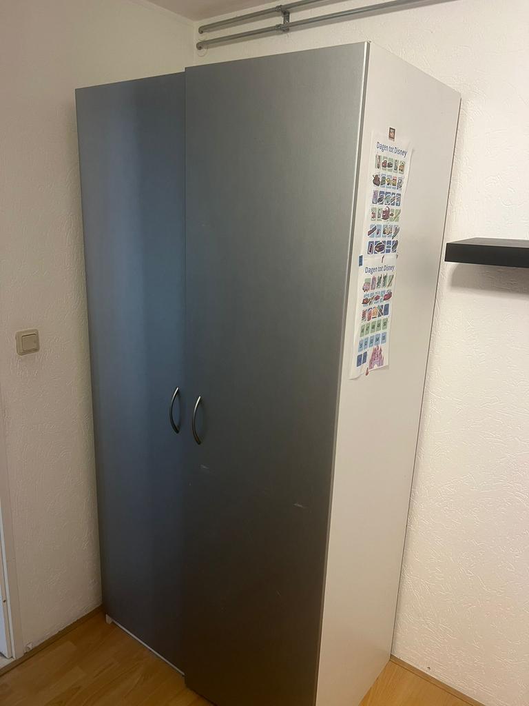 Kledingkast, Ophalen, Zo goed als nieuw, 50 tot 75 cm, 200 cm of meer
