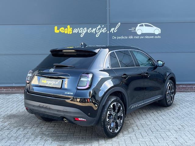 Fiat 600 1.2 Hybrid La Prima Aut. *alle opties *fabrieksgar., Auto's, Fiat, 101 pk, Gebruikt, 1199 cc, 620 kg