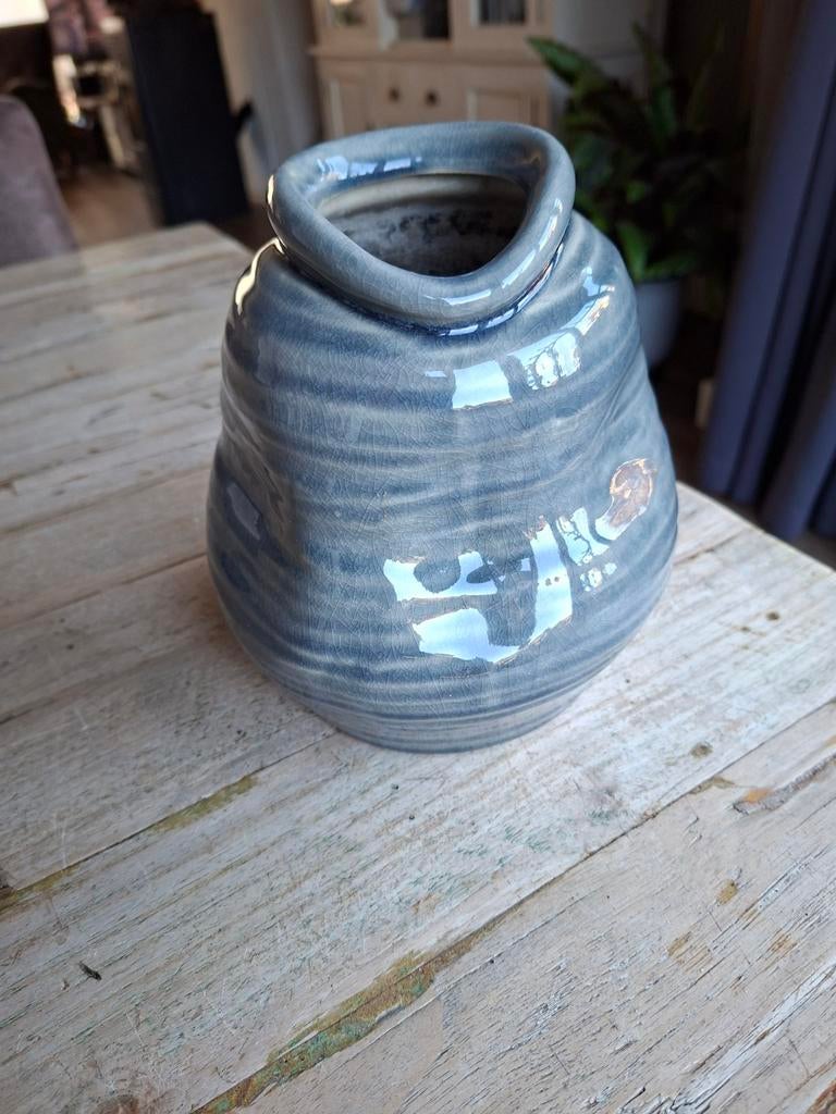 PTMD Squat Vaas Blauwgrijs Craquelé - 18cm Hoog, Huis en Inrichting, Blauw, Aardewerk of Porselein, Ophalen of Verzenden, Zo goed als nieuw
