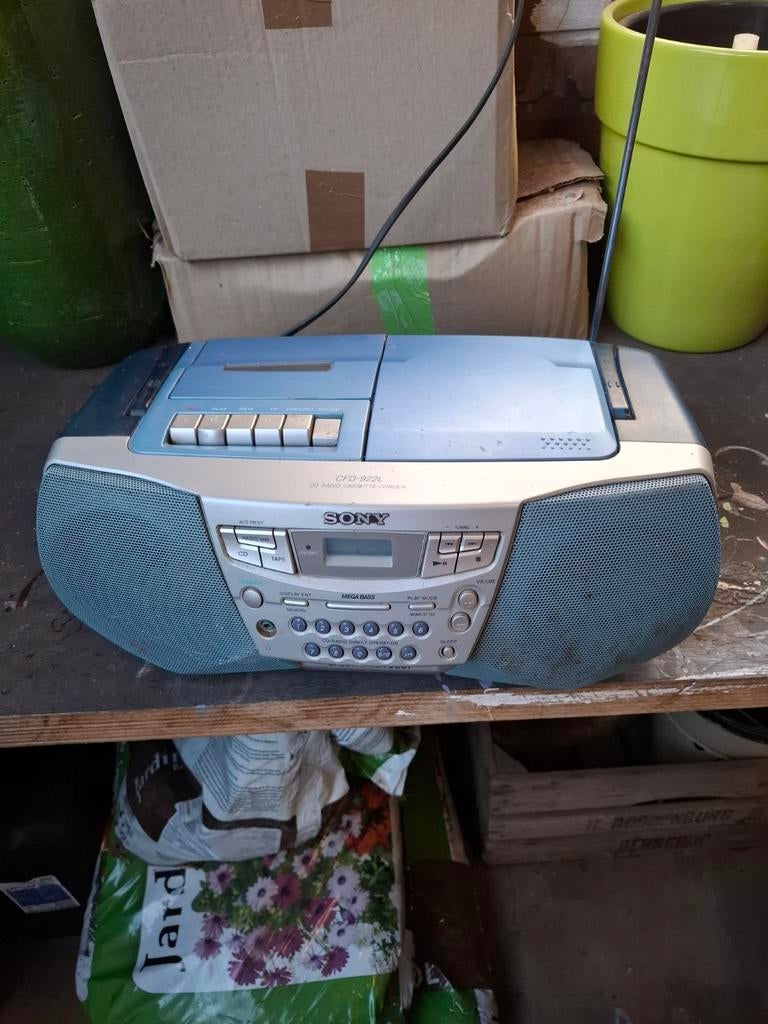 Sony. Radio,  cd. Cassette recorder, Ophalen