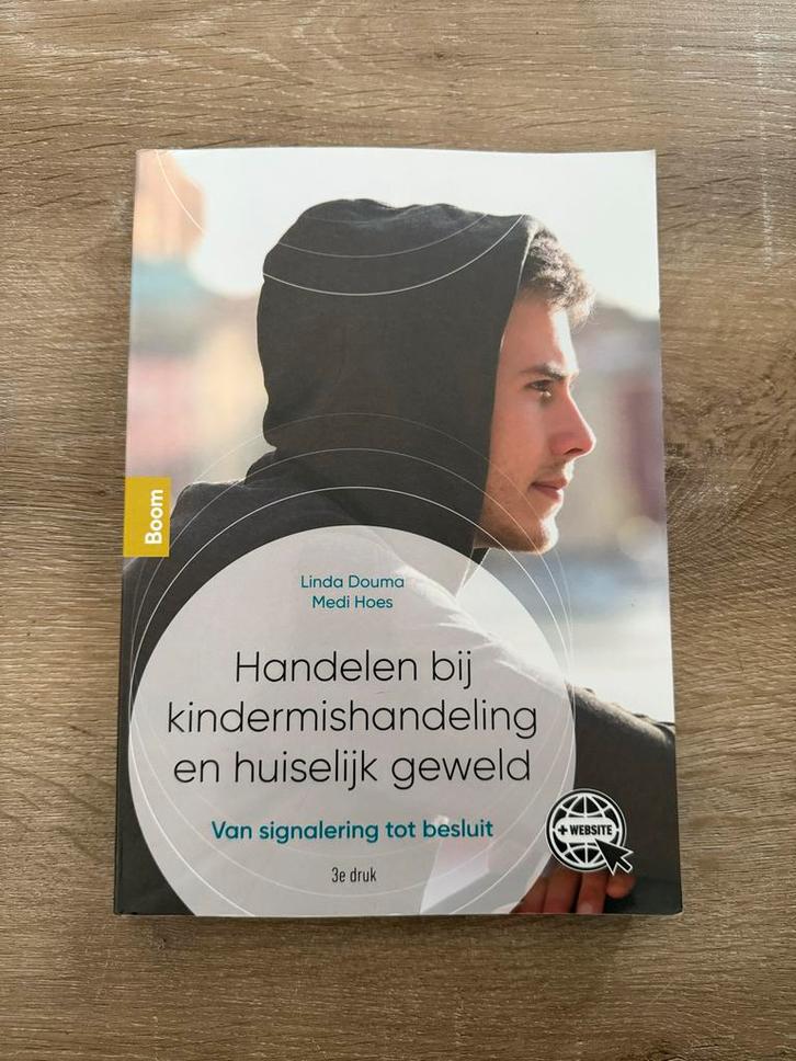 Boek: Handelen bij kindermishandeling en huiselijk geweld, Boeken, Studieboeken en Cursussen, Zo goed als nieuw, HBO, Gamma, Ophalen of Verzenden