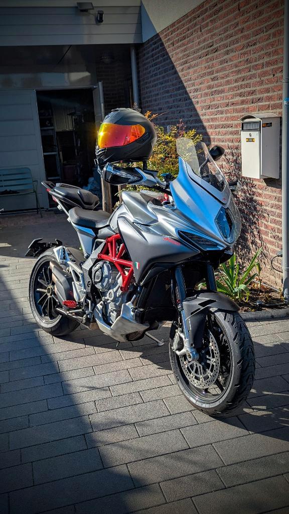 MV agusta turismo veloce 800, Motoren, Motoren | MV Agusta, Particulier, Overig, meer dan 35 kW, 3 cilinders, Motorrijbewijs A