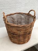 Mooie rieten planten mand van 22 cm hoog voor 1 euro, Ophalen, Zo goed als nieuw, Rond, Riet