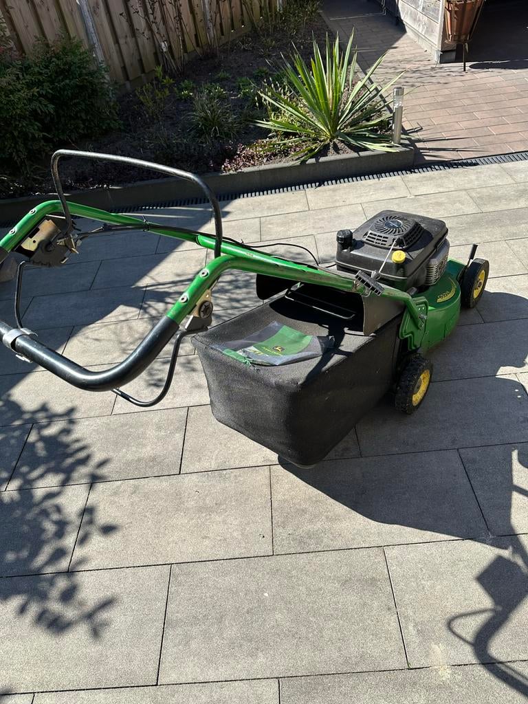 John Deere Gazonmaaier 6pk Kawasaki 53cm maaibreedte, Tuin en Terras, Grasmaaiers, Ophalen, Gebruikt, 50 cm of meer, Opvangzak