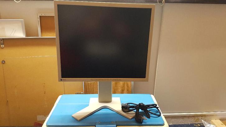 Computer Scherm., Computers en Software, Monitoren, Gebruikt, 61 t/m 100 Hz, Ingebouwde speakers, Draaibaar, Kantelbaar, Overige typen