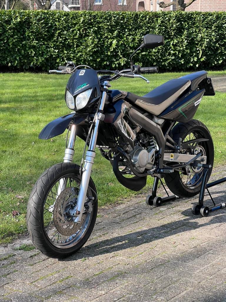 Derbi DRD | 2006, Fietsen en Brommers, Ophalen, 6 versnellingen, Gebruikt, Maximaal 45 km/u