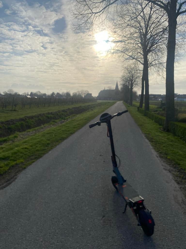Elektrische step (E-scooter) - Zo goed als nieuw, Ophalen, Zo goed als nieuw, Elektrische step (E-scooter)