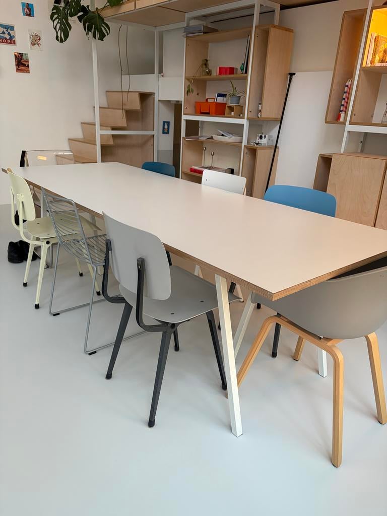 Hay Loop Stand Tafel 250cm Wit Multiplex Blad, Gebruikt, 200 cm of meer, Vijf personen of meer, Rechthoekig