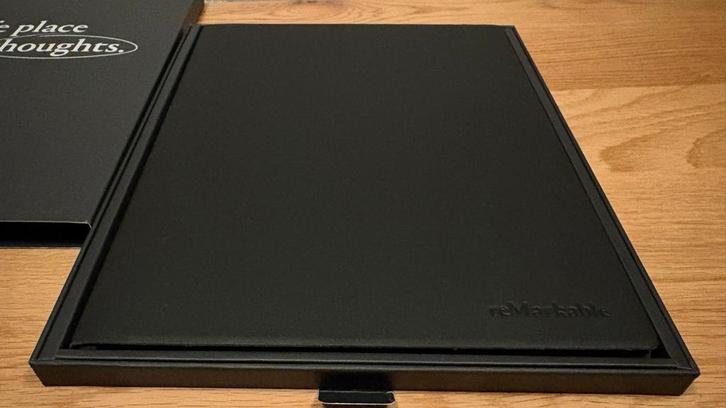 Remarkable 2 - incl. Marker Plus en Leather Folio, Computers en Software, E-readers, Zo goed als nieuw, 10 inch of meer, 8 GB
