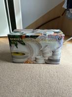 Servies 30-delig Porselein Guirlande, Nieuw, Ophalen of Verzenden, Overige stijlen, Porselein