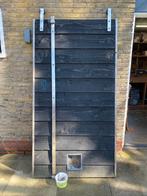 Buiten Schuifdeur hout incl ophang systeem met kattenluik, Ophalen, Minder dan 3 meter, Hout, 1 tot 2 meter