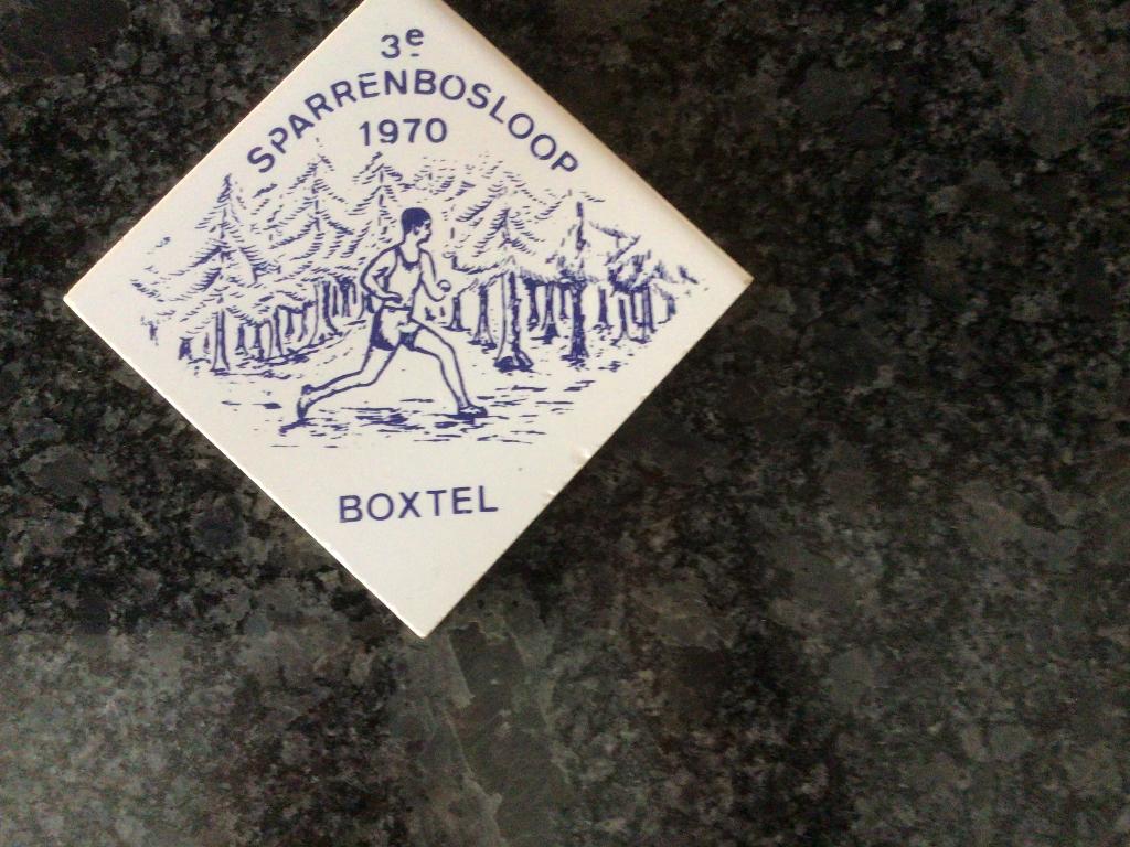 Tegeltje 3e sparrenbosloop 1970 Boxtel, meer dan 55 jr oud, Overige merken, Overige typen, Ophalen of Verzenden, Zo goed als nieuw