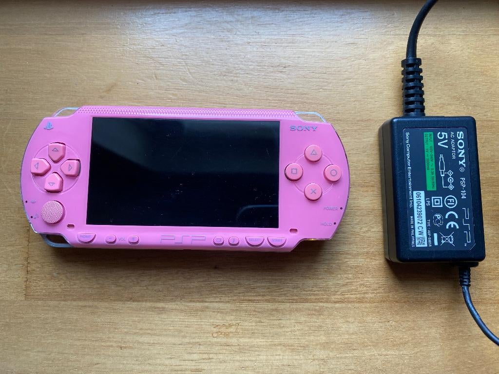 Psp console roze, Ophalen of Verzenden, Zo goed als nieuw, PSP