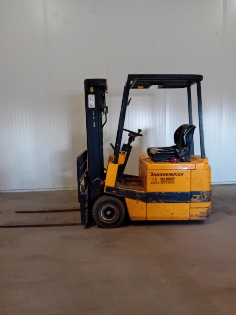 heftruck Jungheinrigh  1814 uur, batterij van 5 jaar oud, Ophalen, 1000 tot 2000 kg, Elektrisch, Jungheinrigh