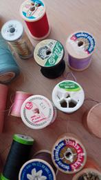 Klosjes naaigaren, Hobby en Vrije tijd, Naaien en Fournituren, Ophalen of Verzenden, Zo goed als nieuw