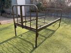 Vintage ijzeren legerbed voor stoere slaapkamer, Antiek en Kunst, Antiek | Meubels | Bedden, Ophalen