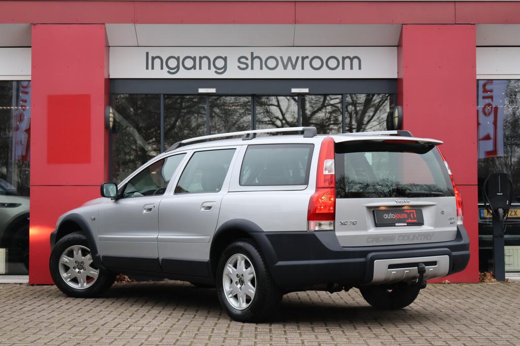 Volvo XC70 2.5 T Kinetic AWD | Youngtimer | Rijklaar | 5-Cil, Navigatiesysteem, Stof, Zwart, XC70