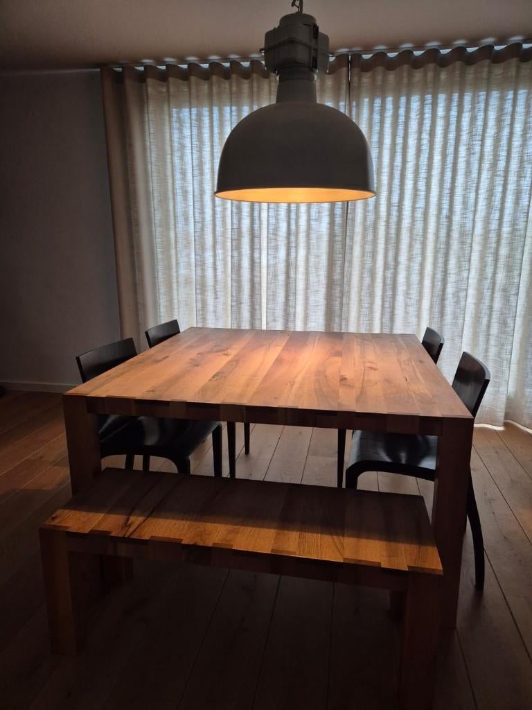 Pilat & Pilat massief houten eettafel met bankje, Huis en Inrichting, Tafels | Eettafels, Gebruikt, Vierkant, Ophalen of Verzenden
