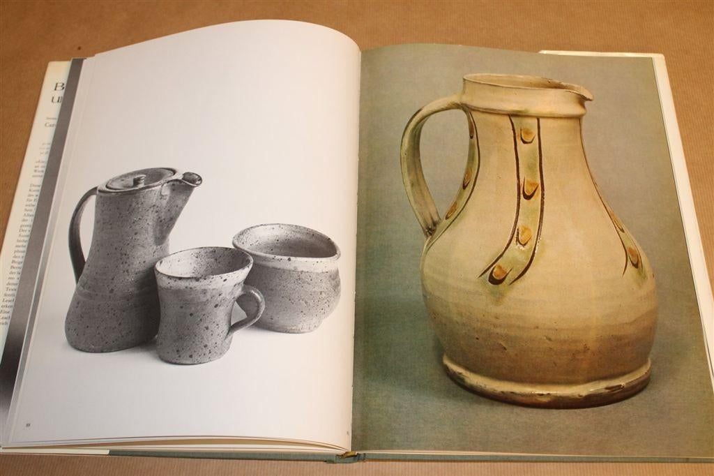 Bernard Leach en zijn Kunst [1979] — Groot Formaat Kunstboek, Ophalen of Verzenden, Gelezen