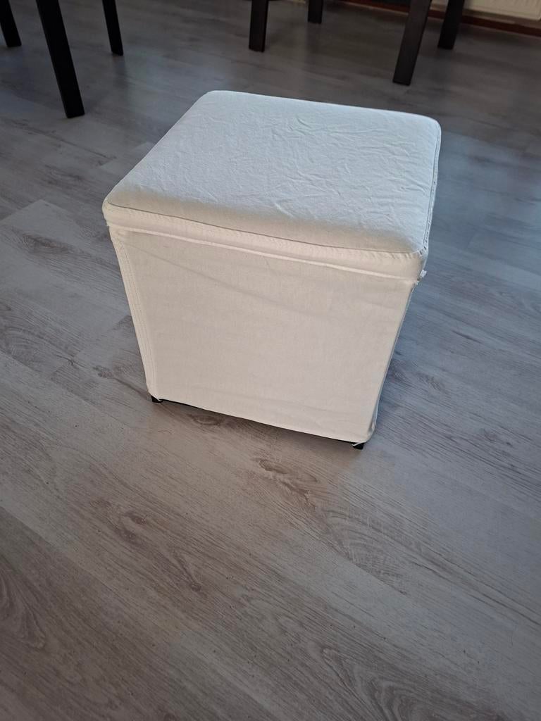 Ikea bosnas poef met opbergruimte, Ophalen, Minder dan 50 cm, Gebruikt, Minder dan 50 cm