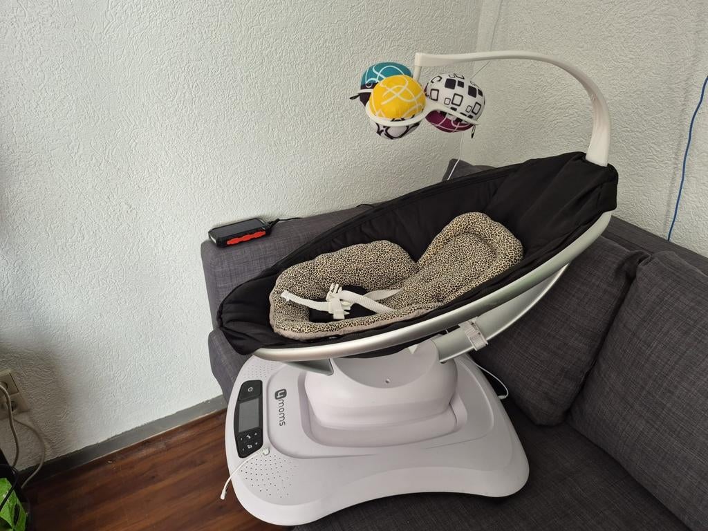 Baby swing, mamaroo 4, Kinderen en Baby's, Wipstoeltjes, Ophalen, Zo goed als nieuw