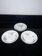 3 Royal albert Flower of the month papschaaltjes, Verzenden