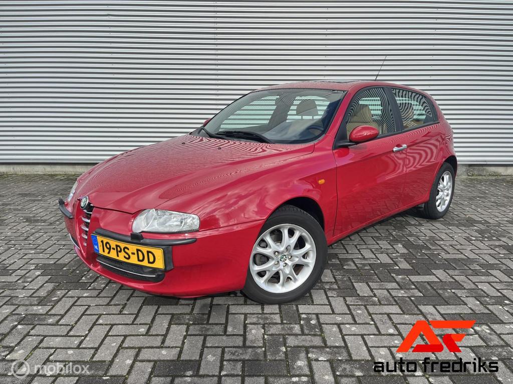 Alfa Romeo 147 1.6 T.Spark Veloce Lusso | Pano | Stoelverwar, Auto's, Voorwielaandrijving, Stoelverwarming, 1195 kg, Gebruikt