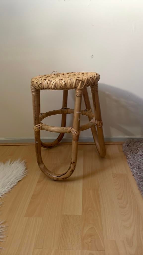 Rotan krukje, Huis en Inrichting, Ophalen of Verzenden, Zo goed als nieuw, Hout