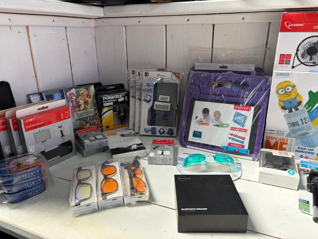 Partij 30x Nieuwe items mix,o.a. telefoonhouders, hoezen enz, Ophalen, Nieuw, 10 inch, Overige typen