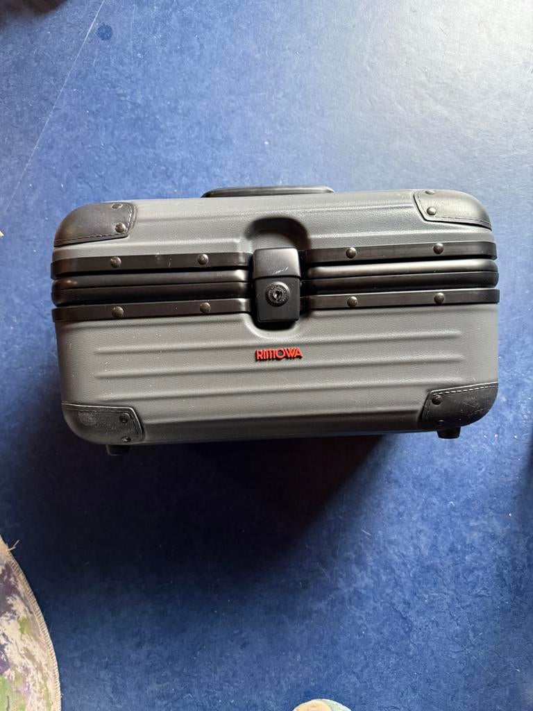 Rimowa beautycase, Gebruikt, Hard kunststof, Slot, Minder dan 50 cm