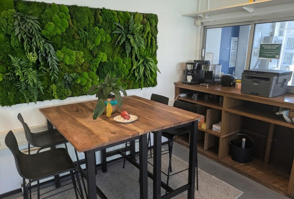 Complete Kantoorinventaris Startup (o.a. 6 werkplekken), Ophalen