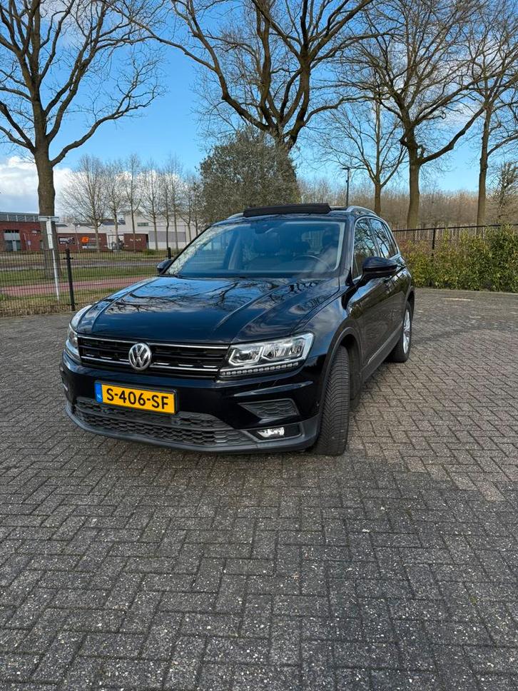 Volkswagen Tiguan 1.4 TSI 150pk 4Motion DSG 2018 Zwart, Auto's, Volkswagen, Particulier, Tiguan, Achteruitrijcamera, Adaptieve lichten