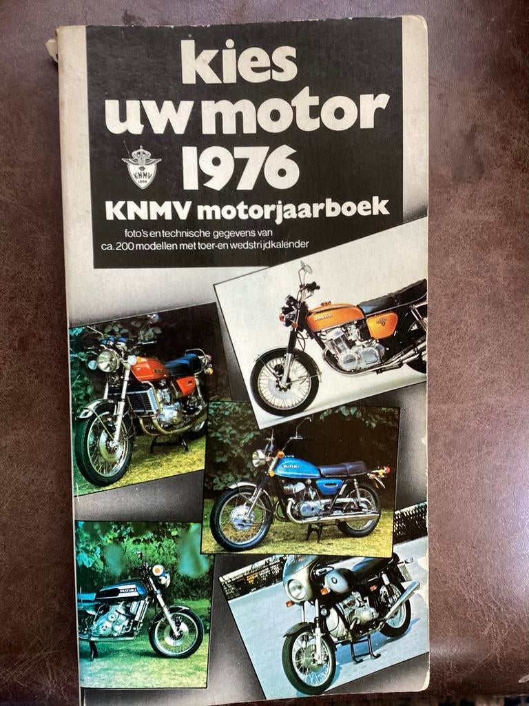 KNMV Motorjaarboek 1976 - Kies uw motor, Boeken, Motoren, Ophalen of Verzenden, Gelezen, Algemeen