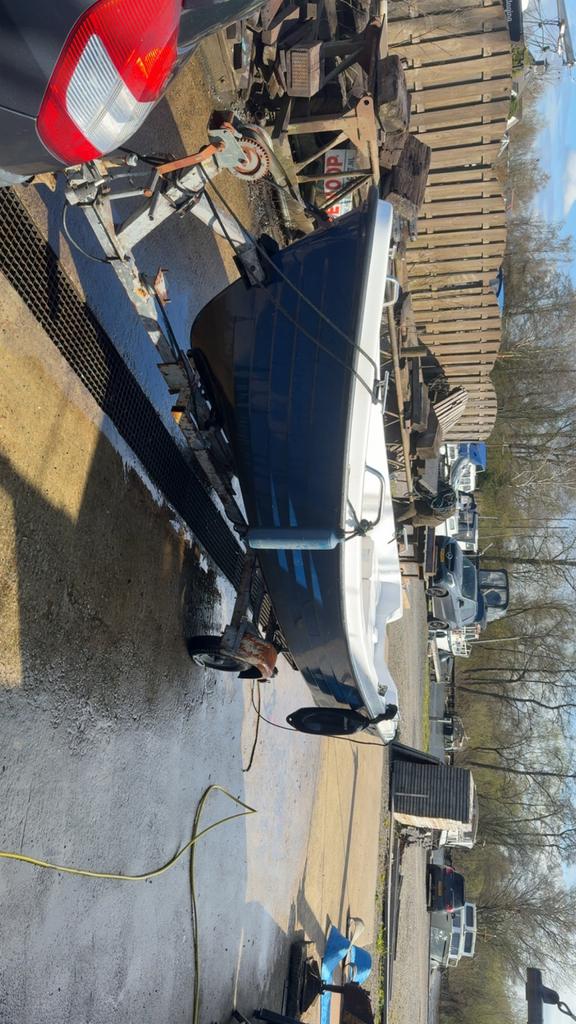 Polyester Boot met buitenboordmotor 6 PK, Watersport en Boten, Motorboten en Motorjachten, Ophalen, Gebruikt, Minder dan 10 pk