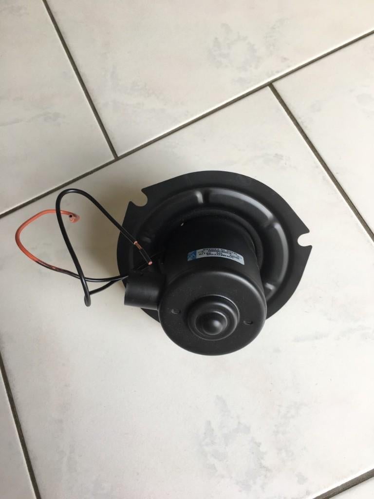 Te koop kachelmotor Dodge w200 d200 ramcharger, Ophalen of Verzenden