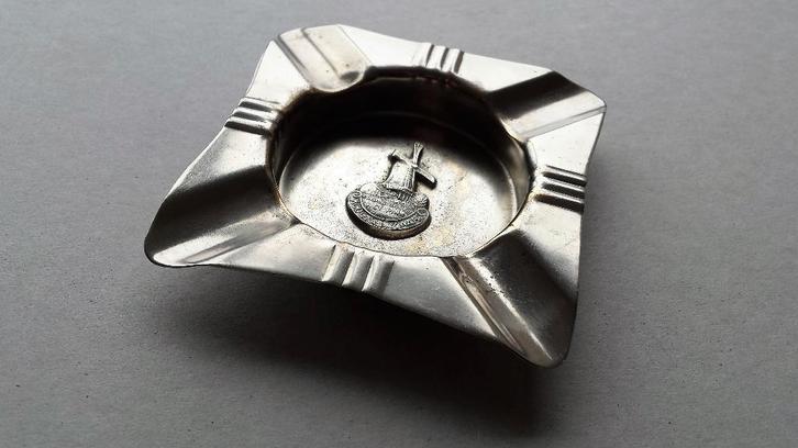 Verzilverd asbakje, Verzamelen, Rookartikelen, Aanstekers en Luciferdoosjes, Gebruikt, Asbak, Ophalen of Verzenden