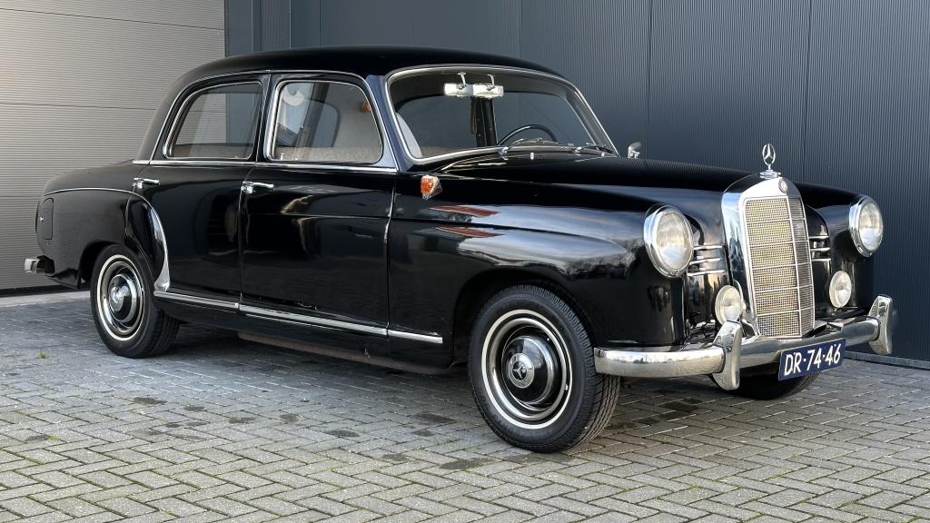 Mercedes-Benz 100-serie 180 D Ponton (bj 1955), Auto's, Oldtimers, Mercedes-Benz, Bedrijf, Te koop, Metallic lak