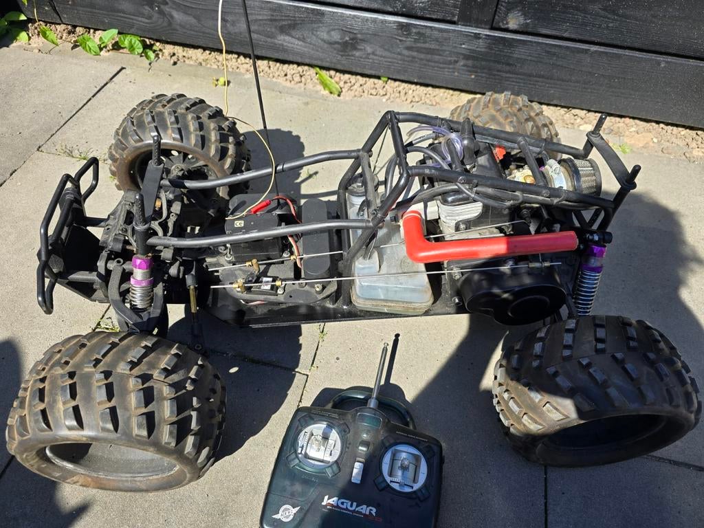 1:5 benzine en 2 Thunder tiger nitro auto.s, Ophalen, Auto