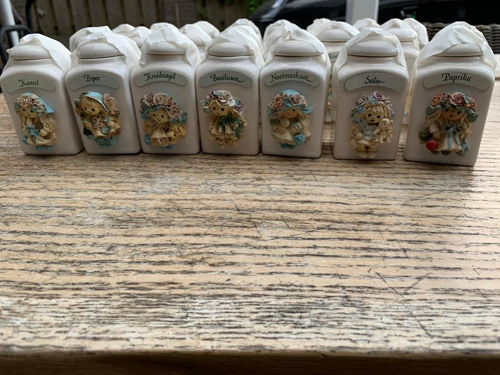 Set van 23 kruidenpotjes vintage, Ophalen, Gebruikt, Voorraadpot, Steen/keramiek
