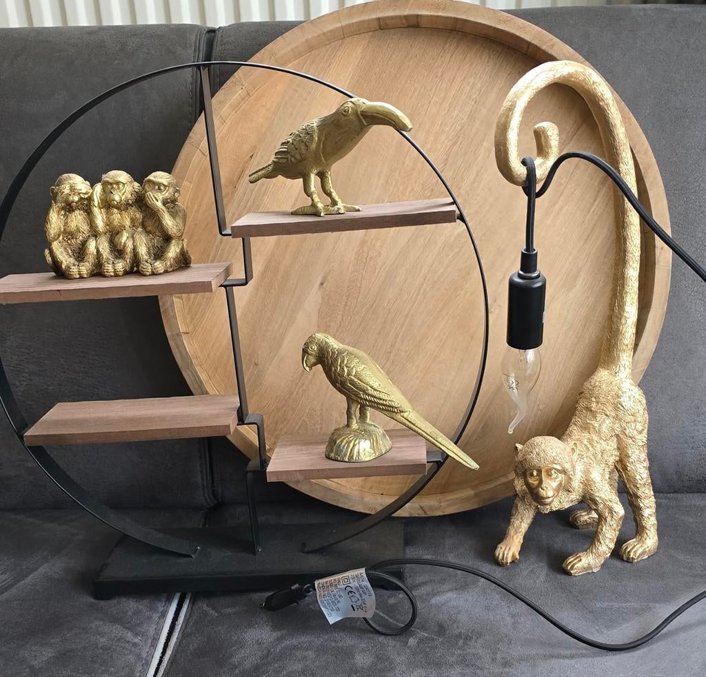 Dienblad, rek, beeldjes en lamp, Ophalen of Verzenden