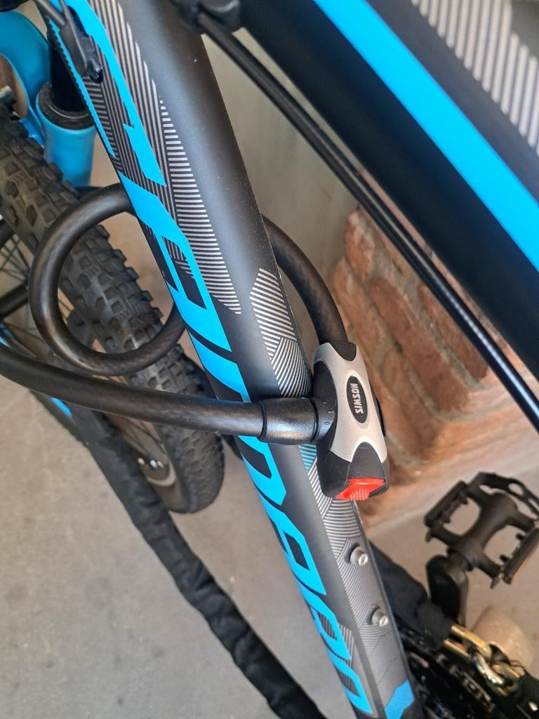 Stevige fiets met kettingslot en kabelslot, Ophalen of Verzenden, Gebruikt, Kettingslot