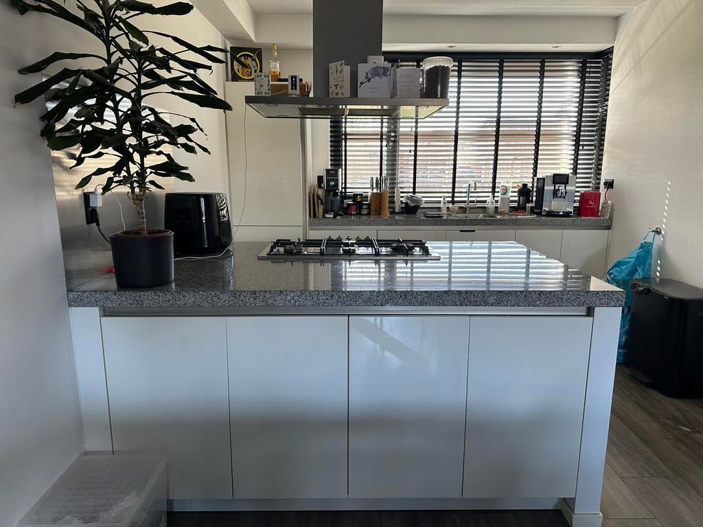 Moderne Keuken te koop, Huis en Inrichting, Keuken | Complete keukens, Ophalen, Wit, Overige typen, Graniet of Steen