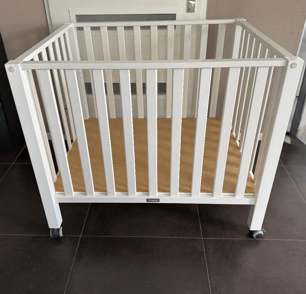 Bopita Brent box wit inclusief wieltjes, Kinderen en Baby's, Boxen, Gebruikt, Rechthoekig, In hoogte verstelbaar, Wieltjes, Ophalen