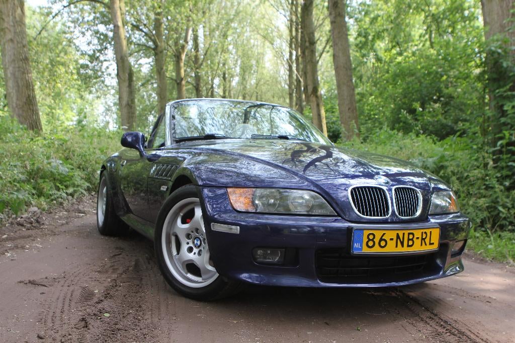 BMW Z3 2.8 Wide Body met historie en taxatierapport, Auto's, Achterwielaandrijving, 192 pk, Cabriolet, Blauw