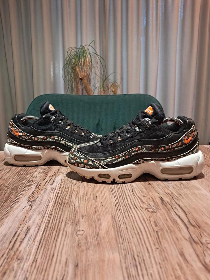 Nike Air Max 95 SE 'Just do It Pack - Black' Size 39, Kleding | Heren, Schoenen, Gedragen, Sneakers of Gympen, Zwart, Ophalen of Verzenden
